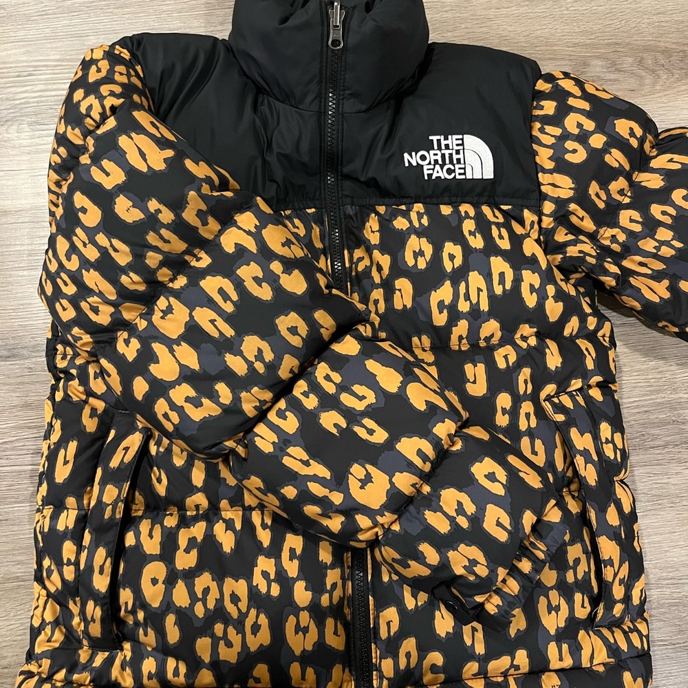 The North Face 1996 Nuptse Retro puffer jacket Leopard XS